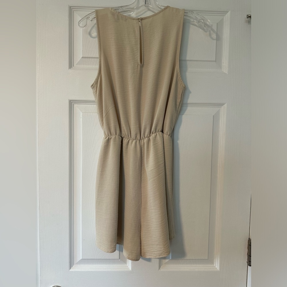 Romper - Picture 2 of 3